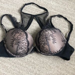 Like new Victoria secret very sexy push up bra